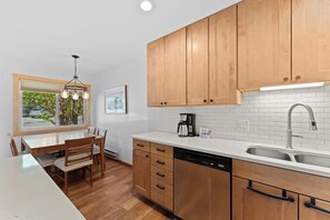 Studio (3 Bedrooms) | Exterior