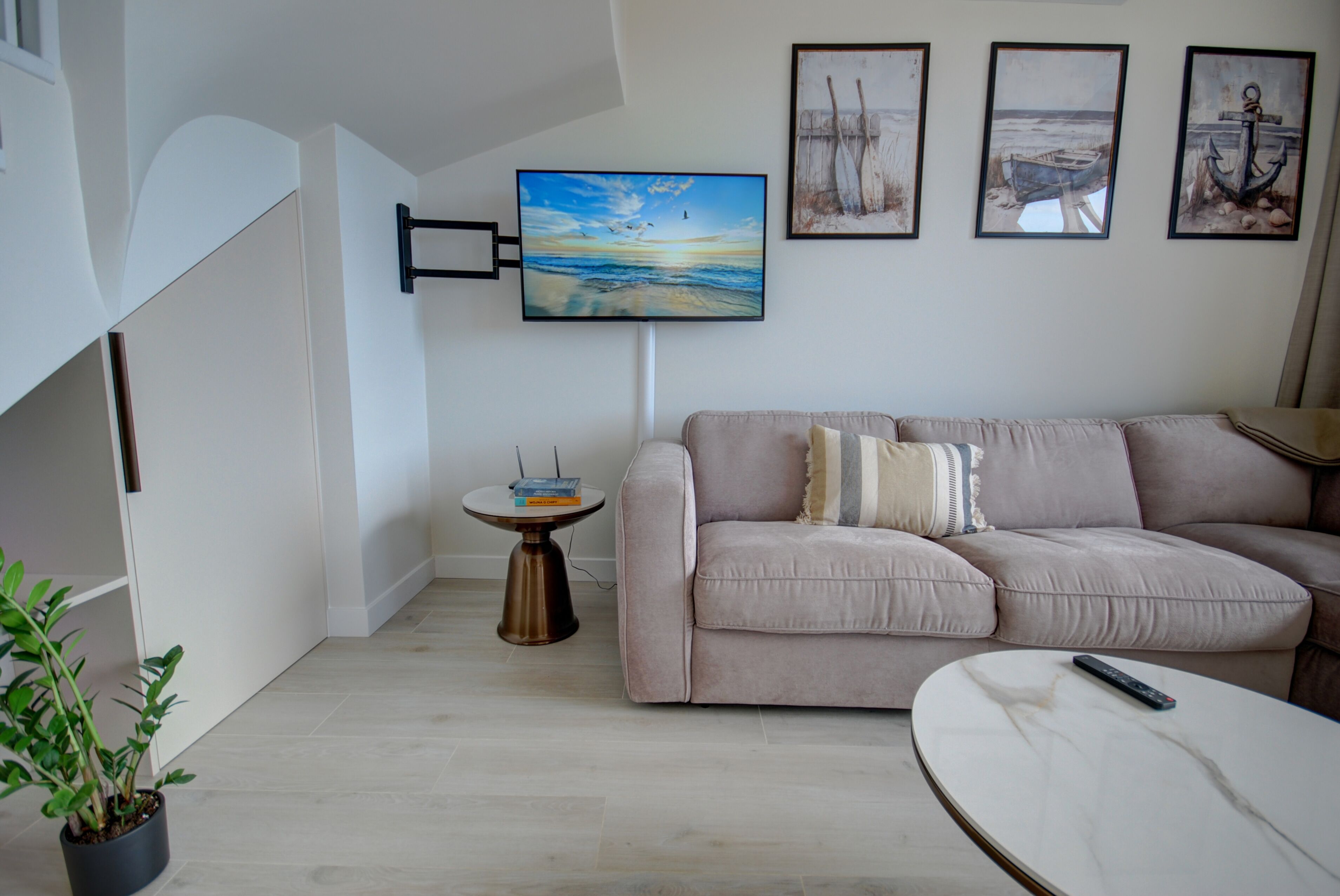 Basic Apartment | Iron/ironing board, free WiFi