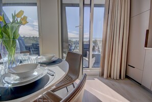 Departamento básico | Área de sala de estar | Piso con calefacción 