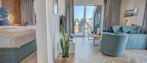 Comfort Apartment | Iron/ironing board, free WiFi