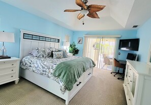 3 Schlafzimmer, Schreibtisch, Bügeleisen/Bügelbrett, Reisekinderbett