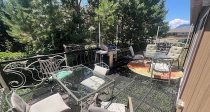 Cheerful 4 bedroom home! Quiet and spacious!