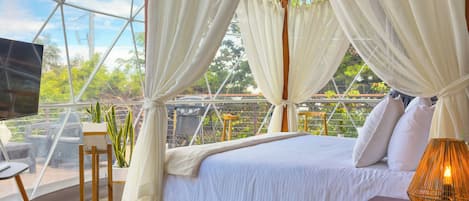 Domo estándar | Premium bedding, in-room safe, free WiFi, bed sheets