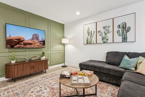 Smart-TV, Tischtennisplatte