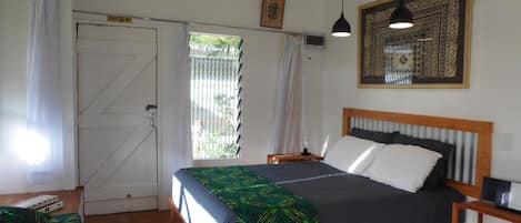 2 bedrooms, Internet, bed sheets