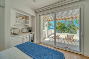 3 quartos, cofres nos quartos, Wi-Fi de cortesia, roupa de cama