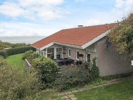 House | Water view