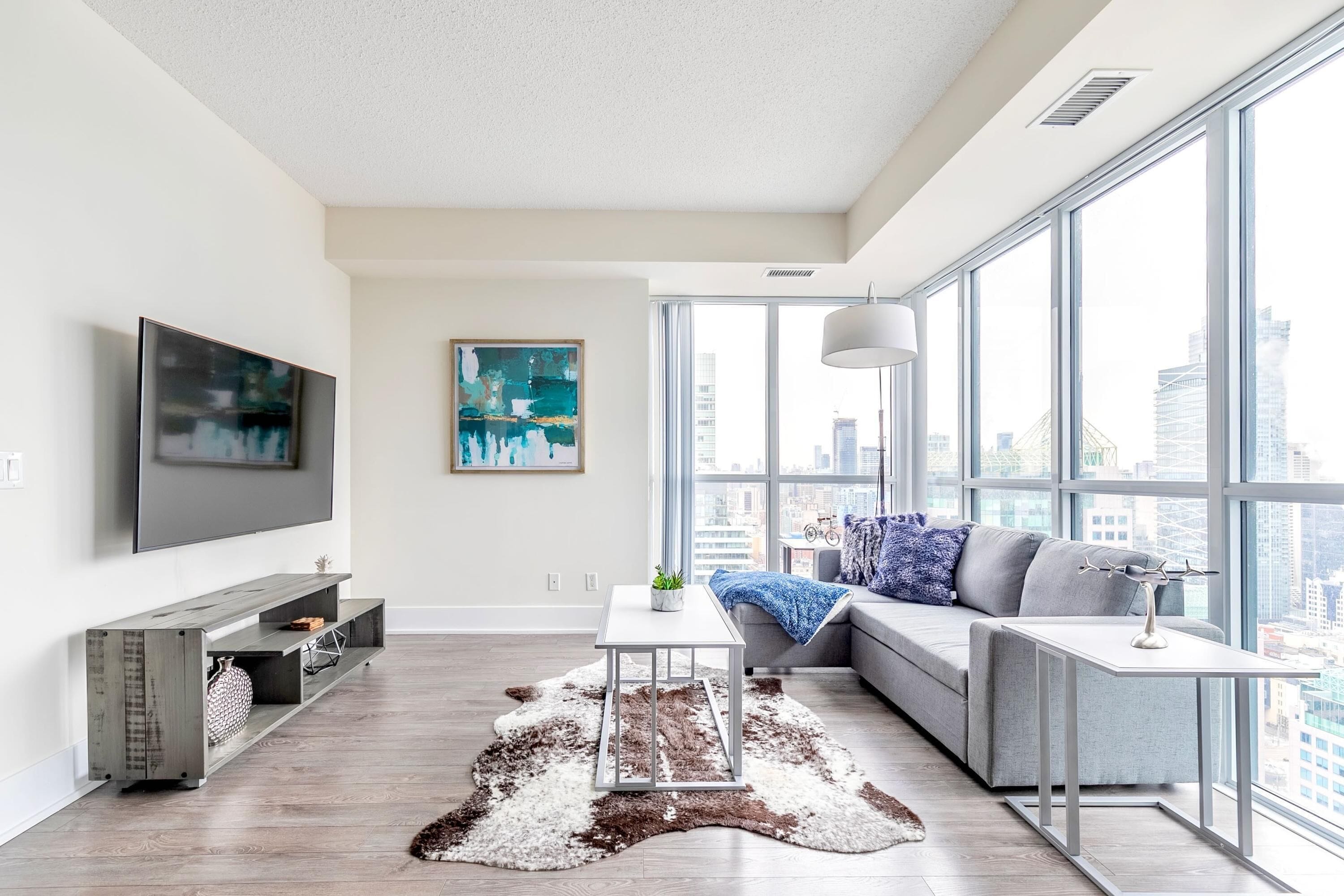 Classic Apartment | Living area | 40-inch Smart TV with cable channels