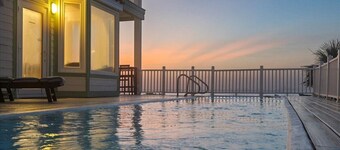 Oceanfront Flagler - Pool, Billiards, Pet-Friendly