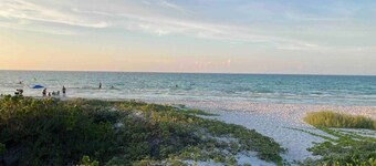 Casita Guayaba : Ideal to disconnect, close to the sea + AC + Private Garden