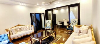 Luxury Villa 5 Bedroom, DHA , Phase 6 Near Dolmen Mall