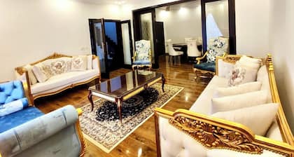 Luxury Villa 5 Bedroom, DHA , Phase 6 Near Dolmen Mall