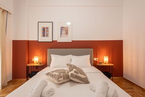2 bedrooms, iron/ironing board, free WiFi