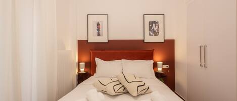 1 bedroom, iron/ironing board, free WiFi