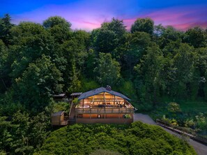 Exterior - NEW-Cabin, Olympic NP, Mountain & Ocean Views, Hot Tub, Pet-Friendly, Gameroom (Port Angeles)