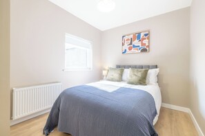 1 soverom, strykejern/-brett, wi-fi og sengetøy