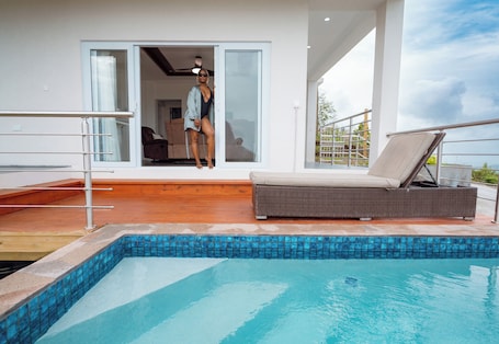 Luxury Villa, Mountain View | Terrace/patio