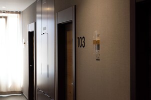 Single Room, City View | Desk, free WiFi