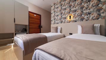 Deluxe Twin Room, City View