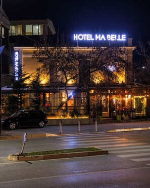 Front of property - Hotel Ma Belle (Pristina)