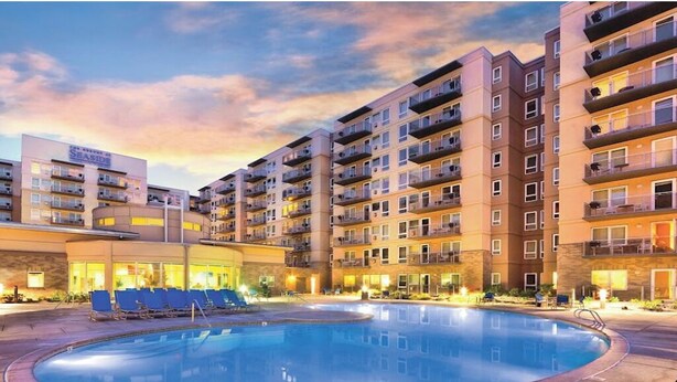 Pool - Charming 1-bedroom unit in resort with fitness room in Seaside next to boardwalk (Seaside)