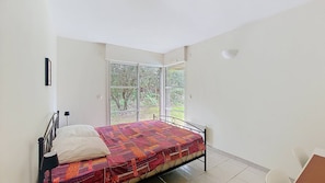 4 bedrooms, free WiFi