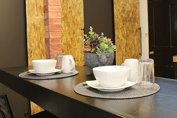 Deluxe Apartment | Dapur peribadi | Pembancuh kopi/teh, pembakar roti, pengisar, pemanggang