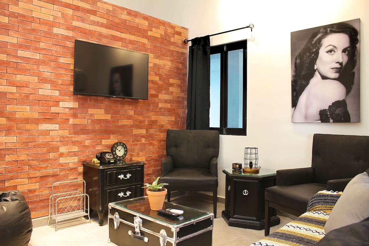 Deluxe Apartment | Living area