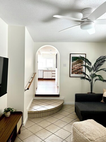 The Kode Sylvan Lake - Steps to the Beach