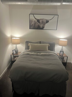 2 bedrooms, desk, iron/ironing board, free WiFi