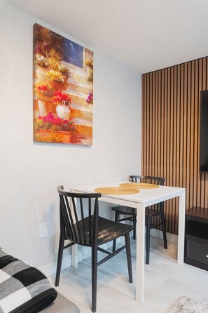 تناول الطعام