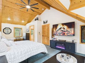 3 makuuhuonetta, silitysrauta/-lauta, Wi-Fi, vuodevaatteet