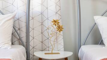 Apartamento, 2 quartos, sacada, vista para a montanha | Ferros/tábuas de passar roupa, Wi-Fi de cortesia