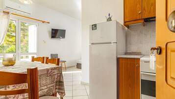 Apartment, Balcony, Mountain View | Iron/ironing board, free WiFi