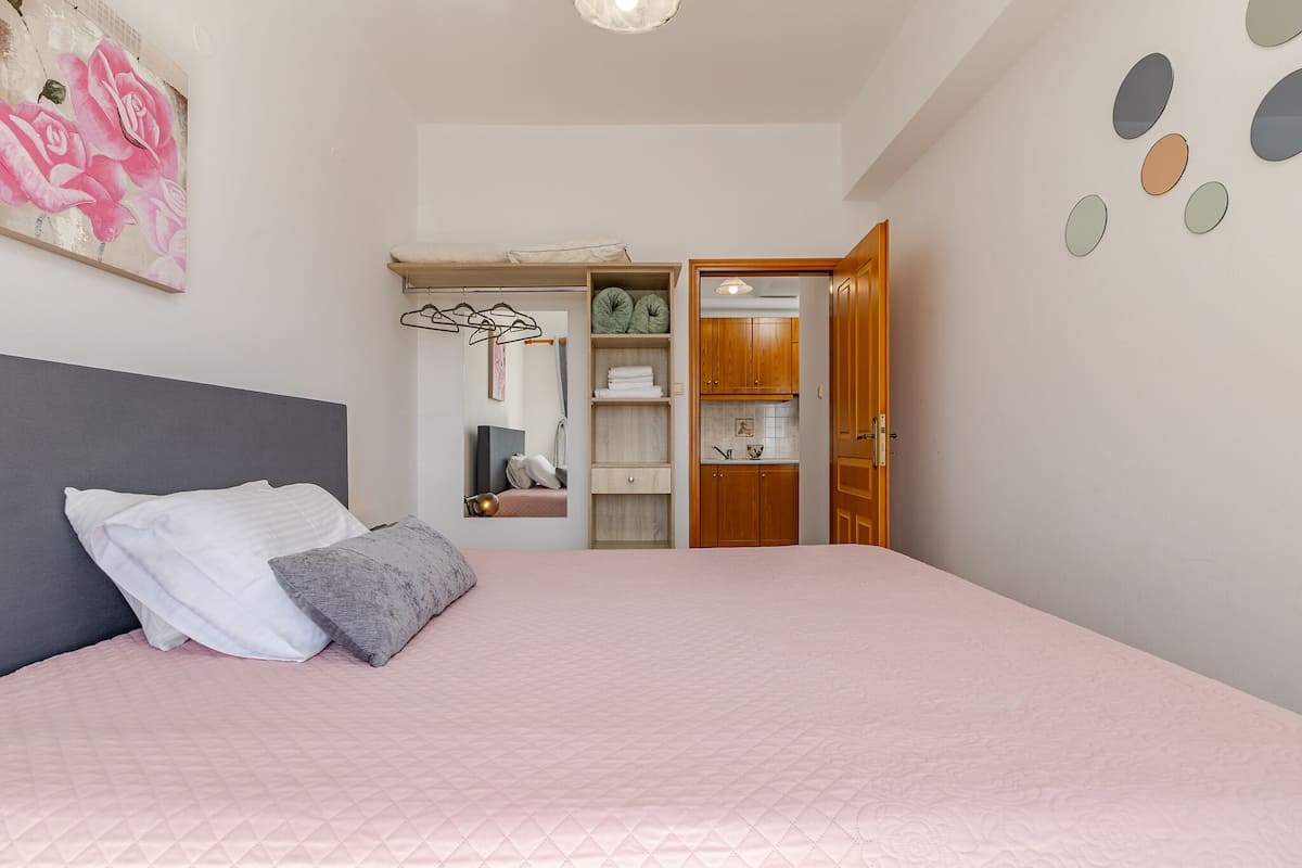 公寓, 露台, 海景 | 熨斗/熨衫板、免費 Wi-Fi