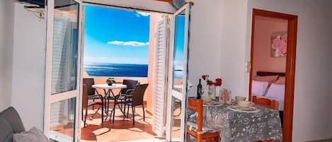 Departamento, balcón, vista al mar | Tabla de planchar con plancha y wifi gratis