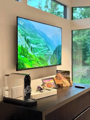 Interior - Meadow River Cliff House (Nicholas County)