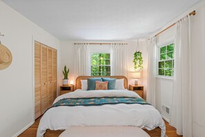 3 bedrooms, WiFi, bed sheets