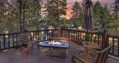 Modern Big Bear Cabin w/ Hot Tub – Short Drive to Lake!