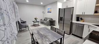 3-bedroom Condo in Spirit Lake with AC, WiFi, two large TVs, close to the lake