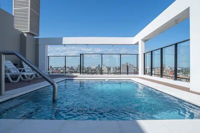 Apartment with pool and gym in Asunción