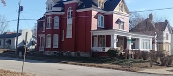 Soothing 1-bedroom corporate apartment with AC in Quincy