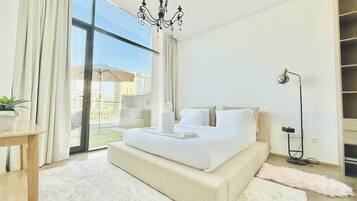 2 bedrooms, desk, iron/ironing board, free WiFi