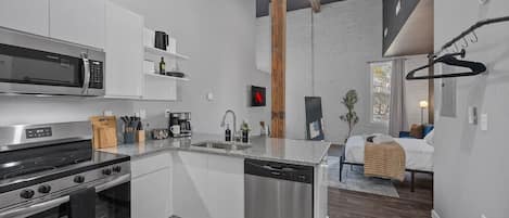 Fridge, microwave, oven, stovetop