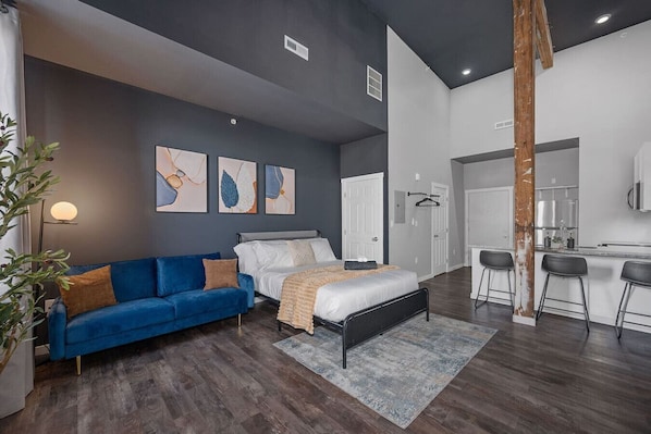 1 bedroom, iron/ironing board, WiFi, bed sheets
