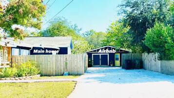 Overnatningsstedets område