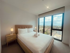 2 bedrooms, iron/ironing board, WiFi, bed sheets