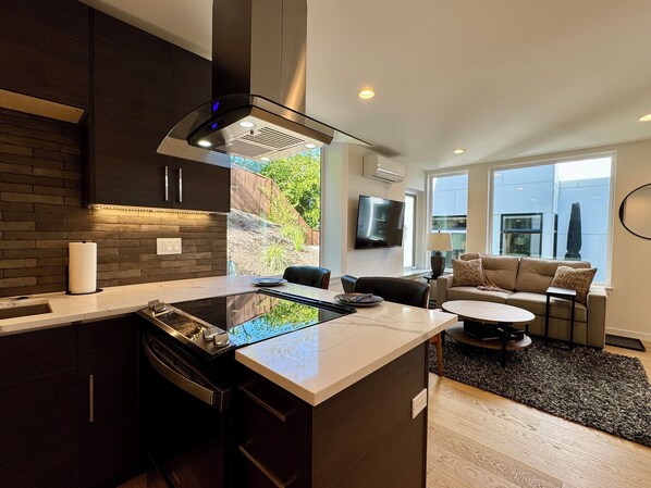 Microwave, oven, stovetop, dishwasher