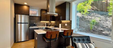 Microwave, oven, stovetop, dishwasher