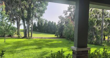 Charming 4-bedroom house with AC, WiFi in quaint Brooksville